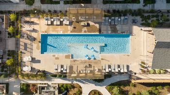 Resort style swimming pool with spa